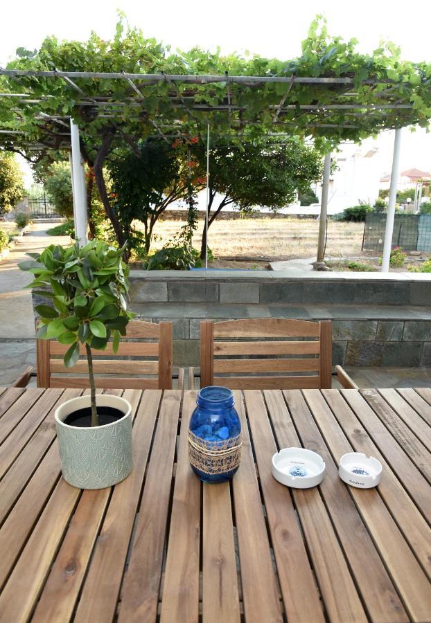 Kampos Family Garden Villa Batsíon Exterior photo